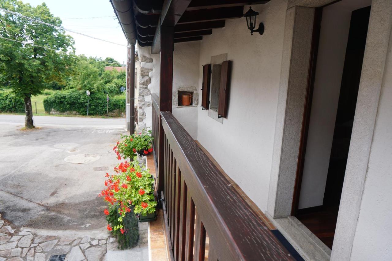 Casa Vacanze Alenka Borgo Grotta Gigante Eksteriør billede